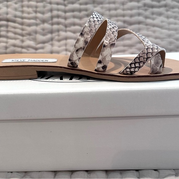 Steve Madden Gray Sandals with Braided Straps (NEW) - Picture 3 of 3